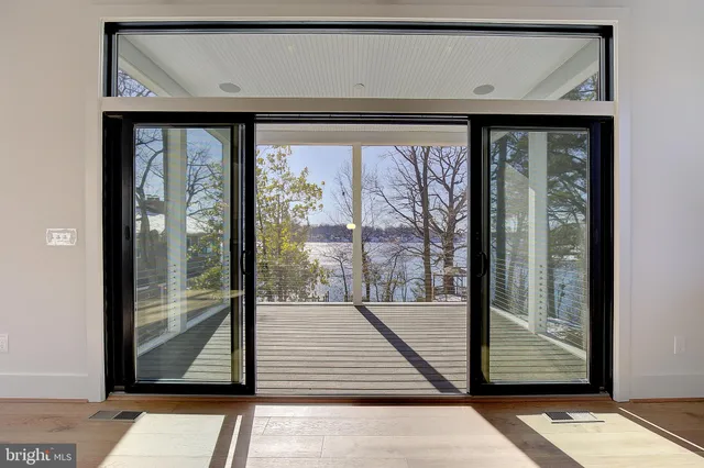 $3,395,000 | 48 East Lake Drive, Annapolis, MD 21403