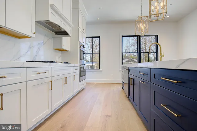 $3,395,000 | 48 East Lake Drive, Annapolis, MD 21403