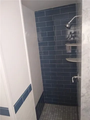 $3,800 | 27 Mt Vernon Street, Unit 1, Newport, RI 02840