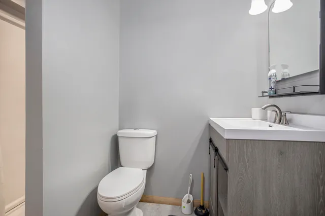 $399,999 | 2228 South Hill Street, Schoolcraft, MI 49087