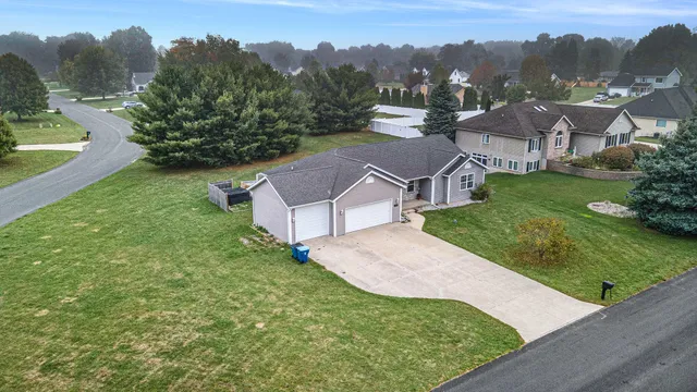 $399,999 | 2228 South Hill Street, Schoolcraft, MI 49087