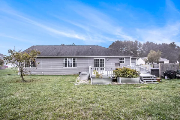 $395,000 | 2228 South Hill Street, Schoolcraft, MI 49087