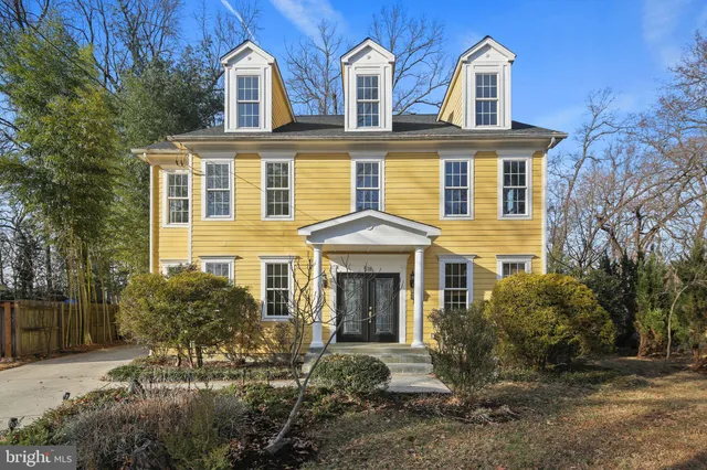 $975,000 | 518 Calvin Lane, Rockville, MD 20851