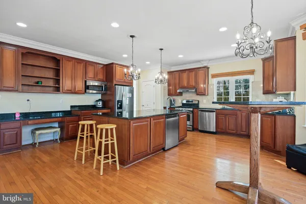$949,000 | 518 Calvin Lane, Rockville, MD 20851