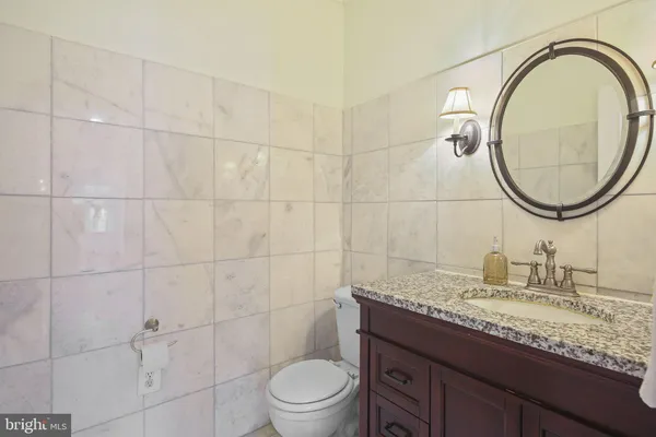 $949,000 | 518 Calvin Lane, Rockville, MD 20851