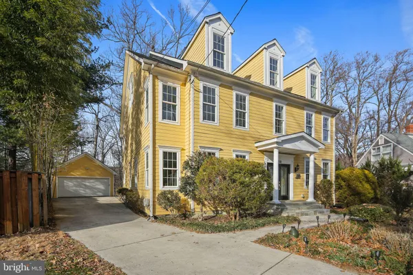 $949,000 | 518 Calvin Lane, Rockville, MD 20851