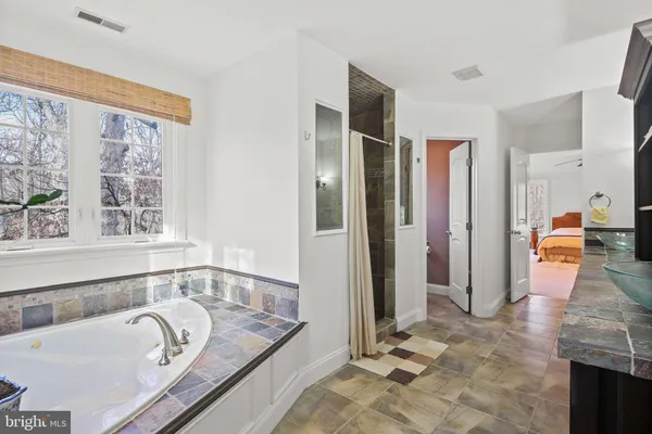 $949,000 | 518 Calvin Lane, Rockville, MD 20851