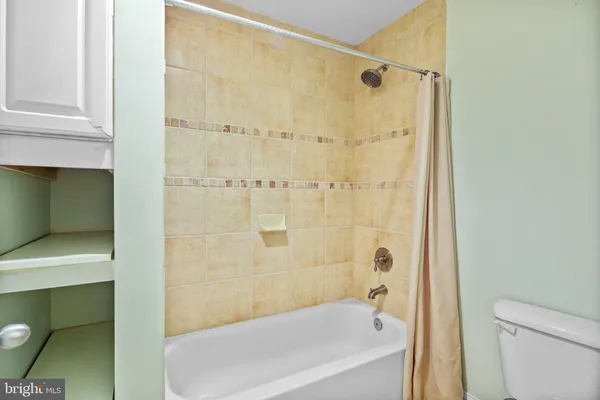 $949,000 | 518 Calvin Lane, Rockville, MD 20851