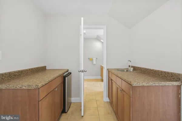 $949,000 | 518 Calvin Lane, Rockville, MD 20851