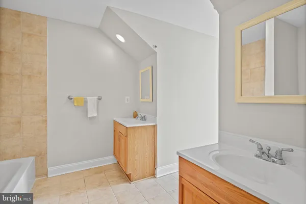 $949,000 | 518 Calvin Lane, Rockville, MD 20851