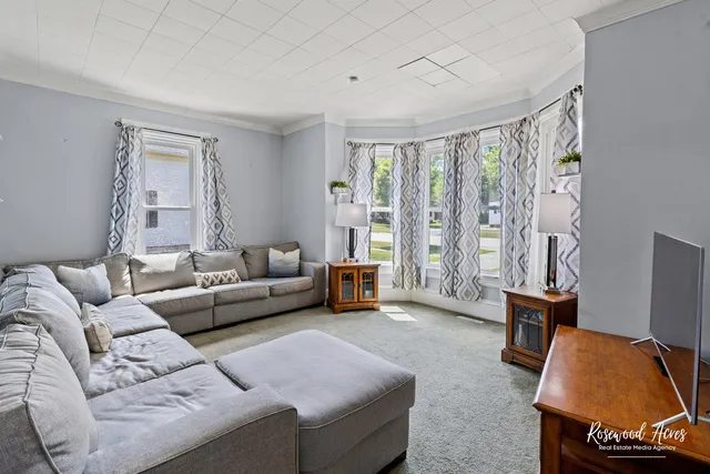 $249,999 | 409 East Main Street, Peotone, IL 60468