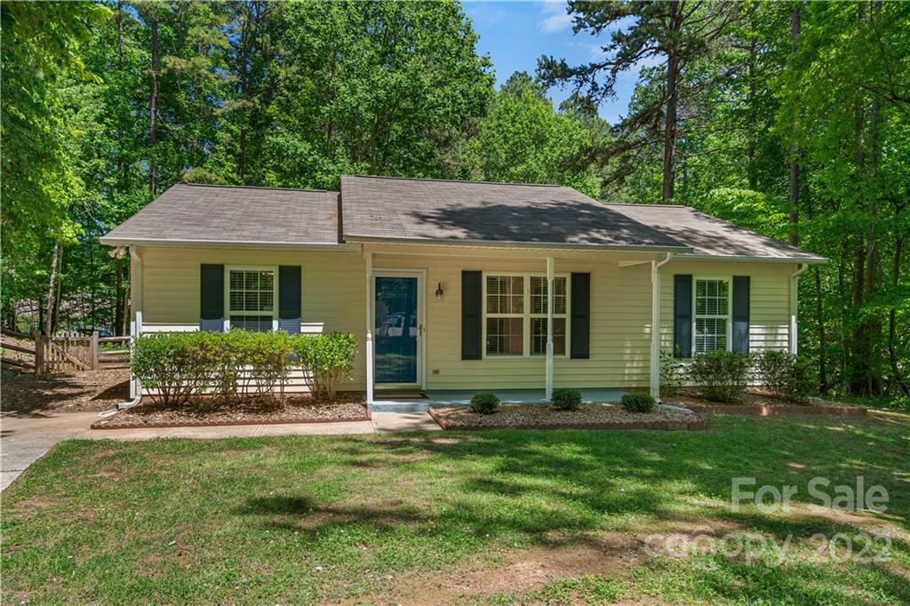 225 Creek View Road Mooresville, NC 28117 - Photo 1 of 18 a front view of a house with a yard