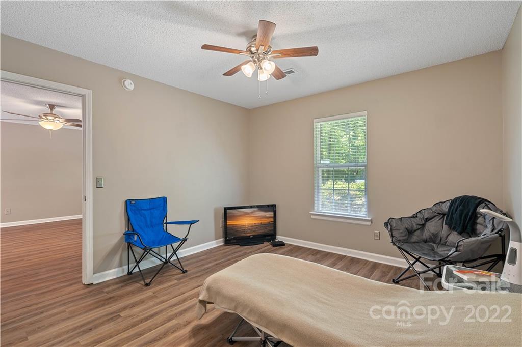 225 Creek View Road Mooresville, NC 28117 - Photo 11 of 18 a workspace with furniture and window