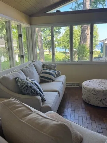 $3,500 | 326 Fontana Lane, Fontana, WI 53125