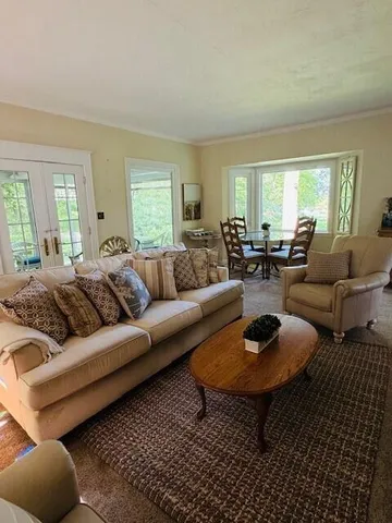 $3,500 | 326 Fontana Lane, Fontana, WI 53125