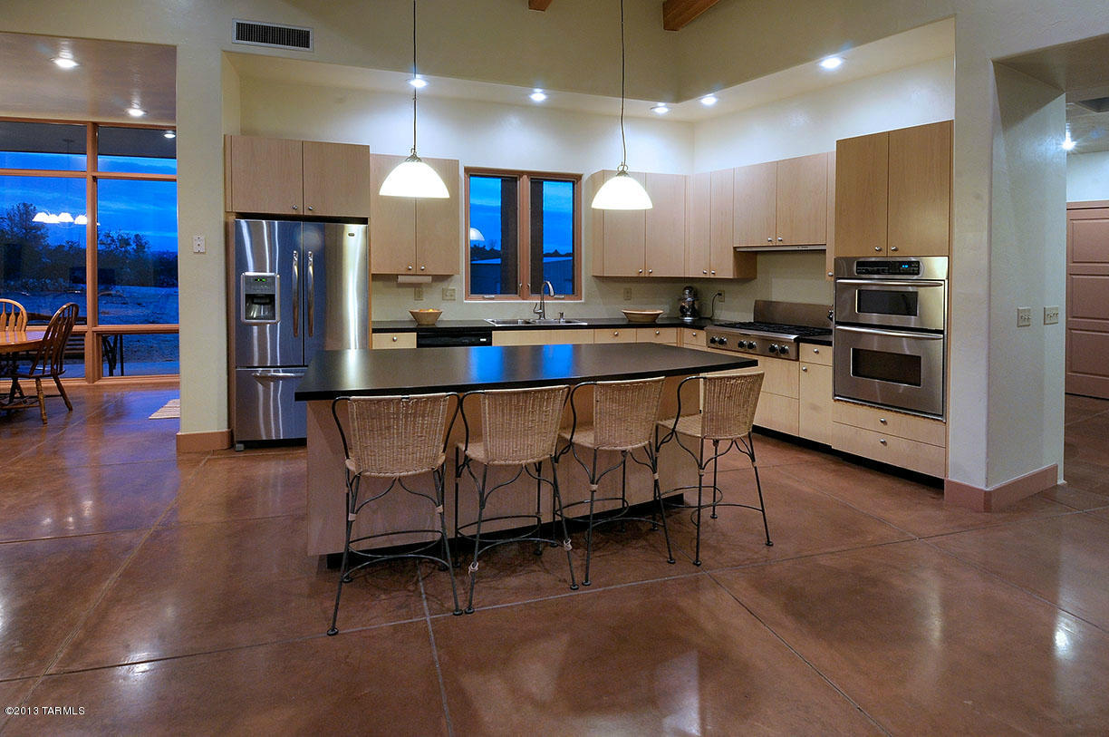9960 East Kleindale Road Tucson, AZ 85749 - Photo 3 of 30 Gallery Image 3