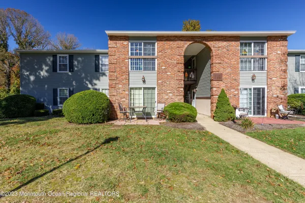 $2,600 | 14-1 Providence Court, Freehold, NJ 07728