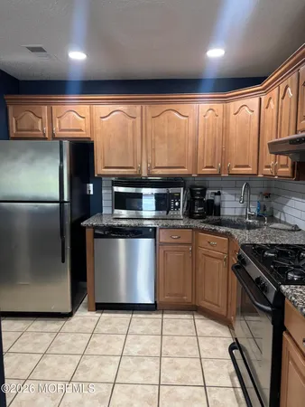 $2,600 | 14-1 Providence Court, Freehold, NJ 07728