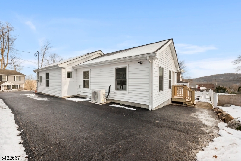 7 Mountain Road Denville, NJ 07834 - Photo 17 of 18