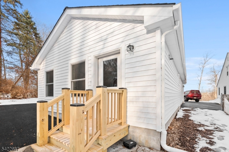 7 Mountain Road Denville, NJ 07834 - Photo 2 of 18