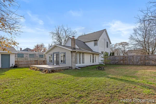 $215,000 | 1 Grand Boulevard, Battle Creek, MI 49015