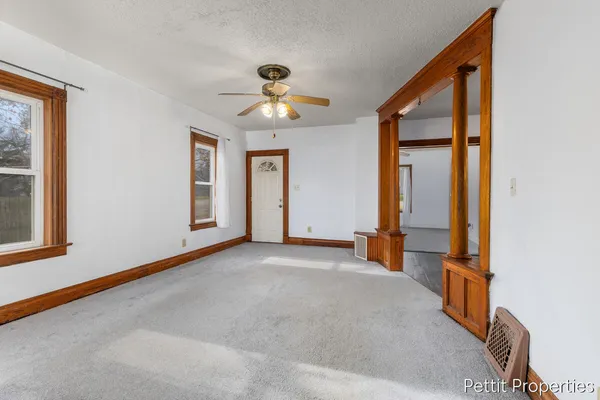 $215,000 | 1 Grand Boulevard, Battle Creek, MI 49015