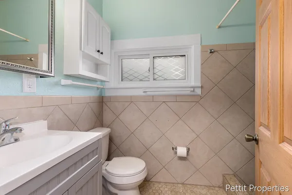 $215,000 | 1 Grand Boulevard, Battle Creek, MI 49015