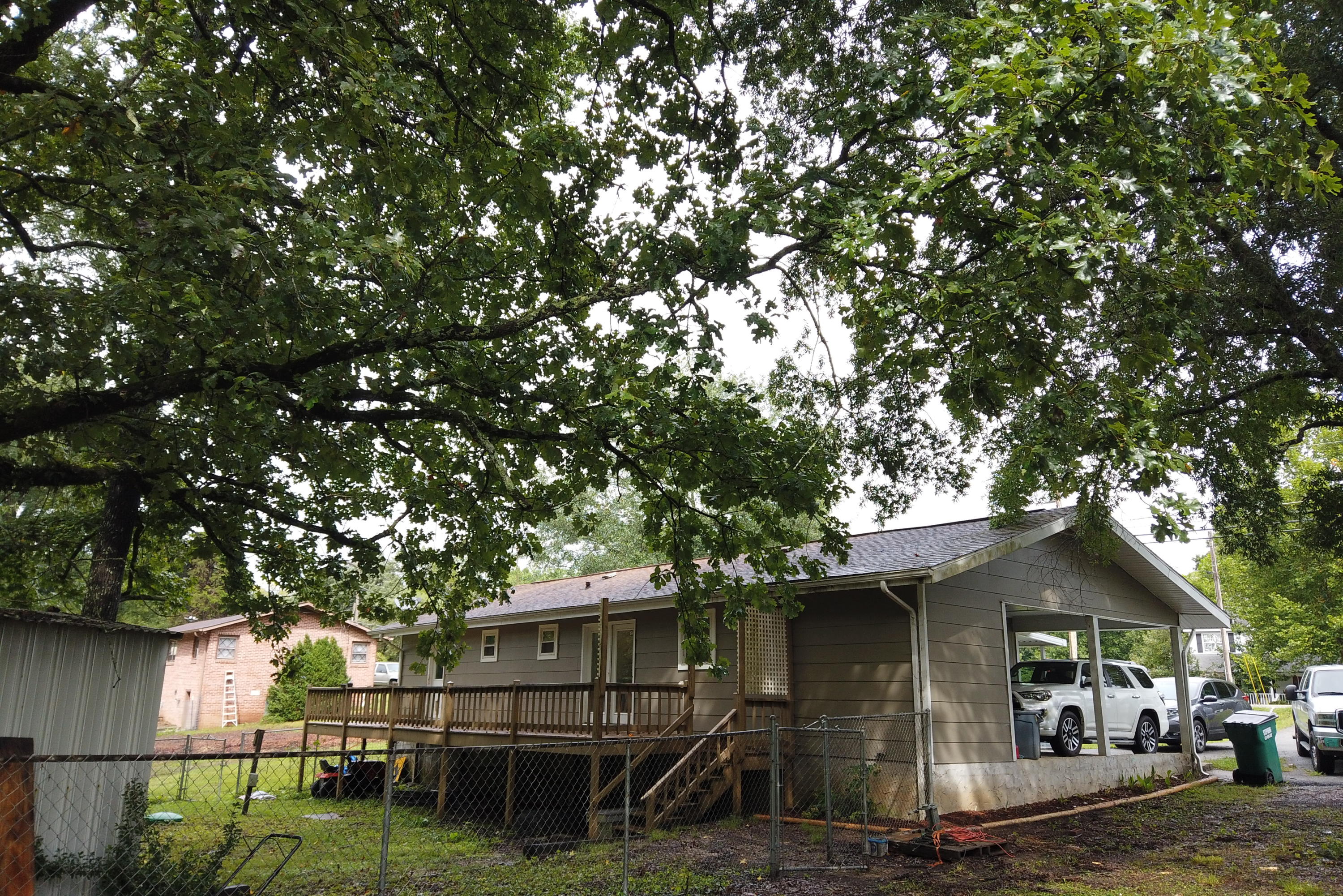1041 Graysville Road Ringgold, GA 30736 - Photo 7 of 37 side view
