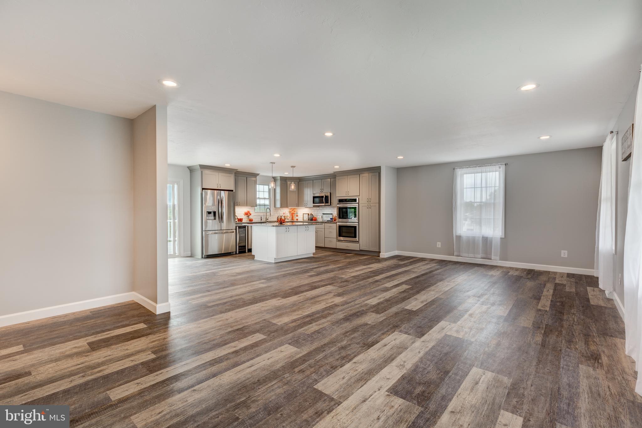 1222 Bachmans Valley Road Westminster, MD 21158 - Photo 27 of 61 Main level living / dining option