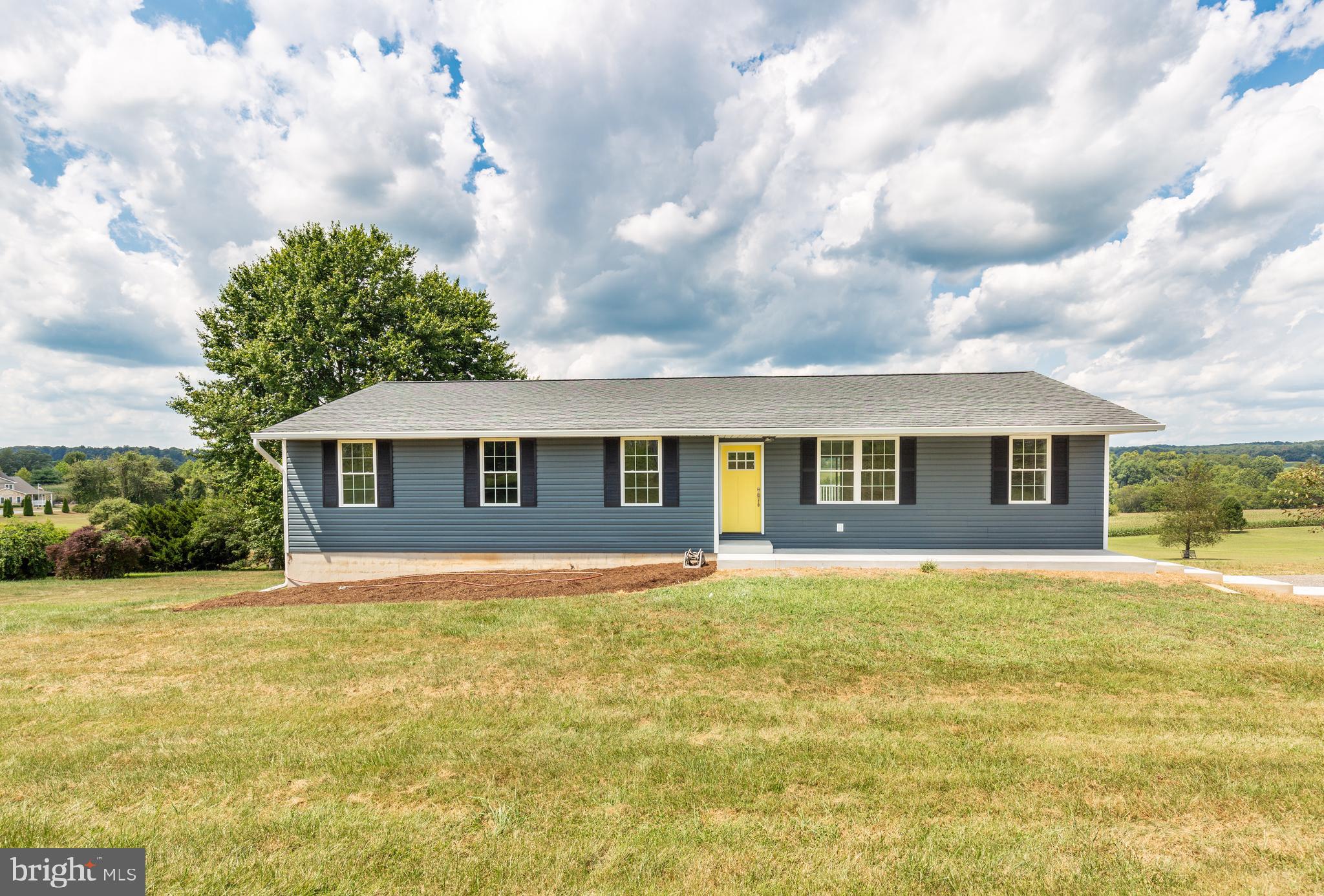1222 Bachmans Valley Road Westminster, MD 21158 - Photo 4 of 61 Spacious home with lots of room