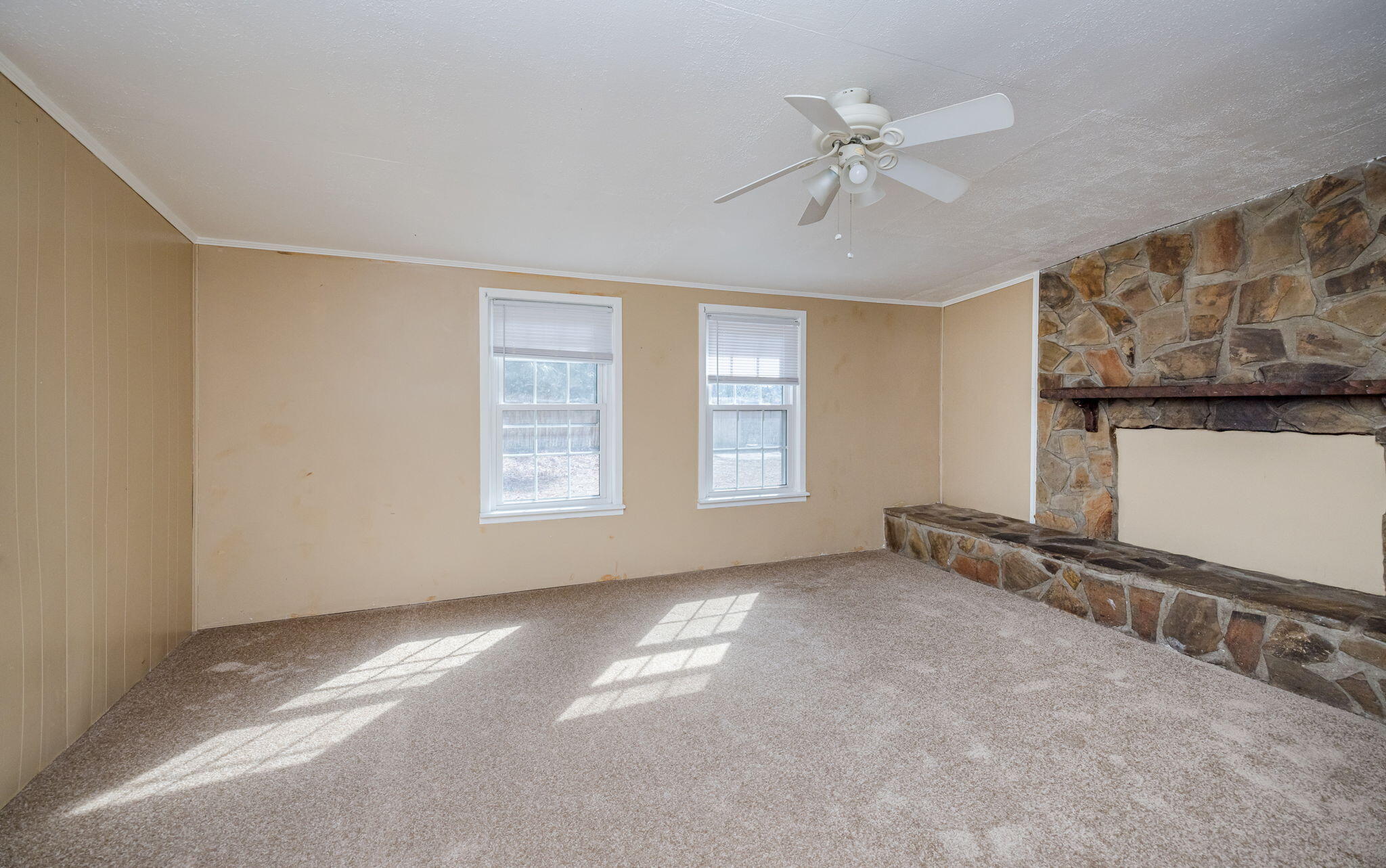 1090 Horseshoe Road Augusta, GA 30906 - Photo 19 of 37 Great room