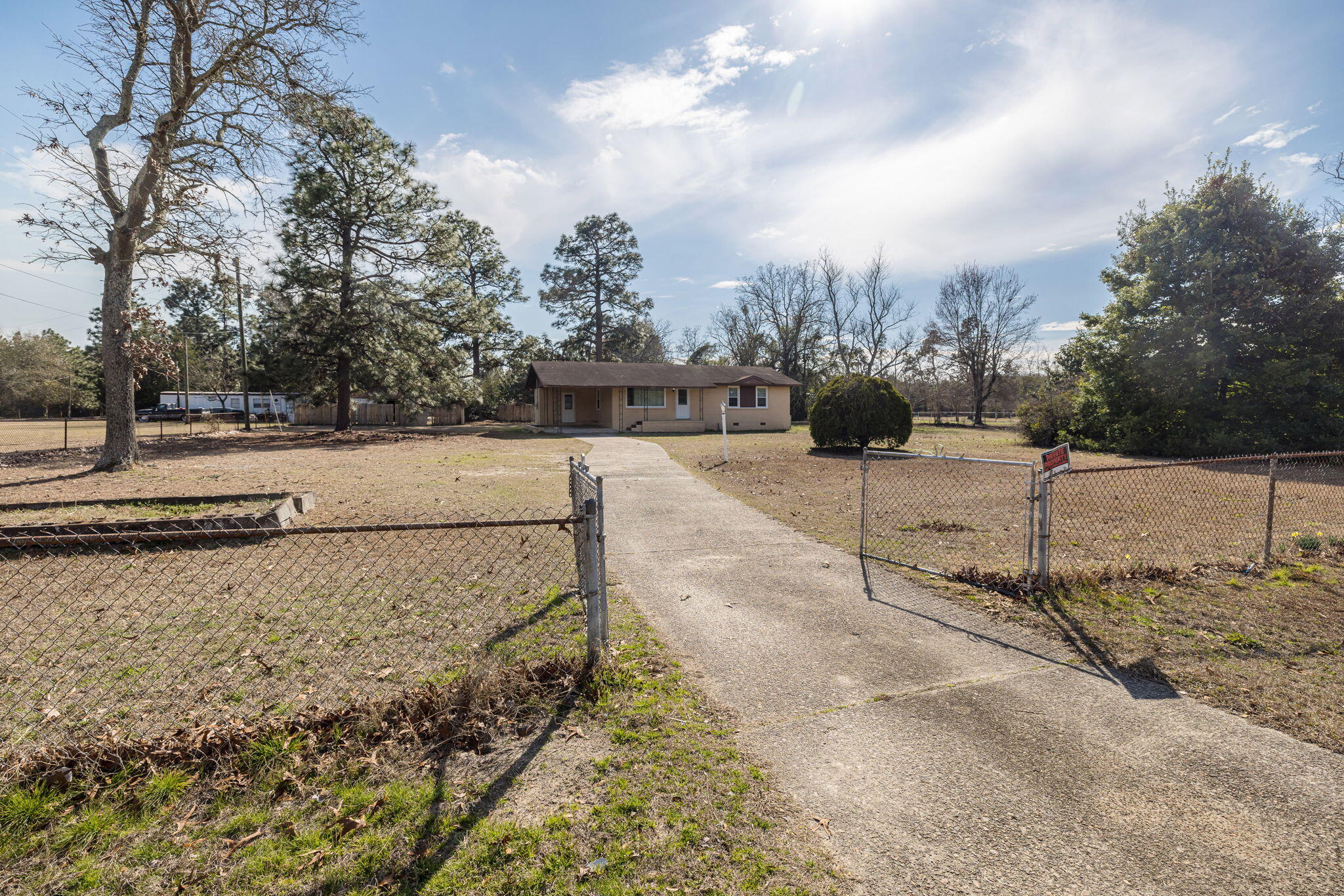 1090 Horseshoe Road Augusta, GA 30906 - Photo 2 of 37 Long driveway