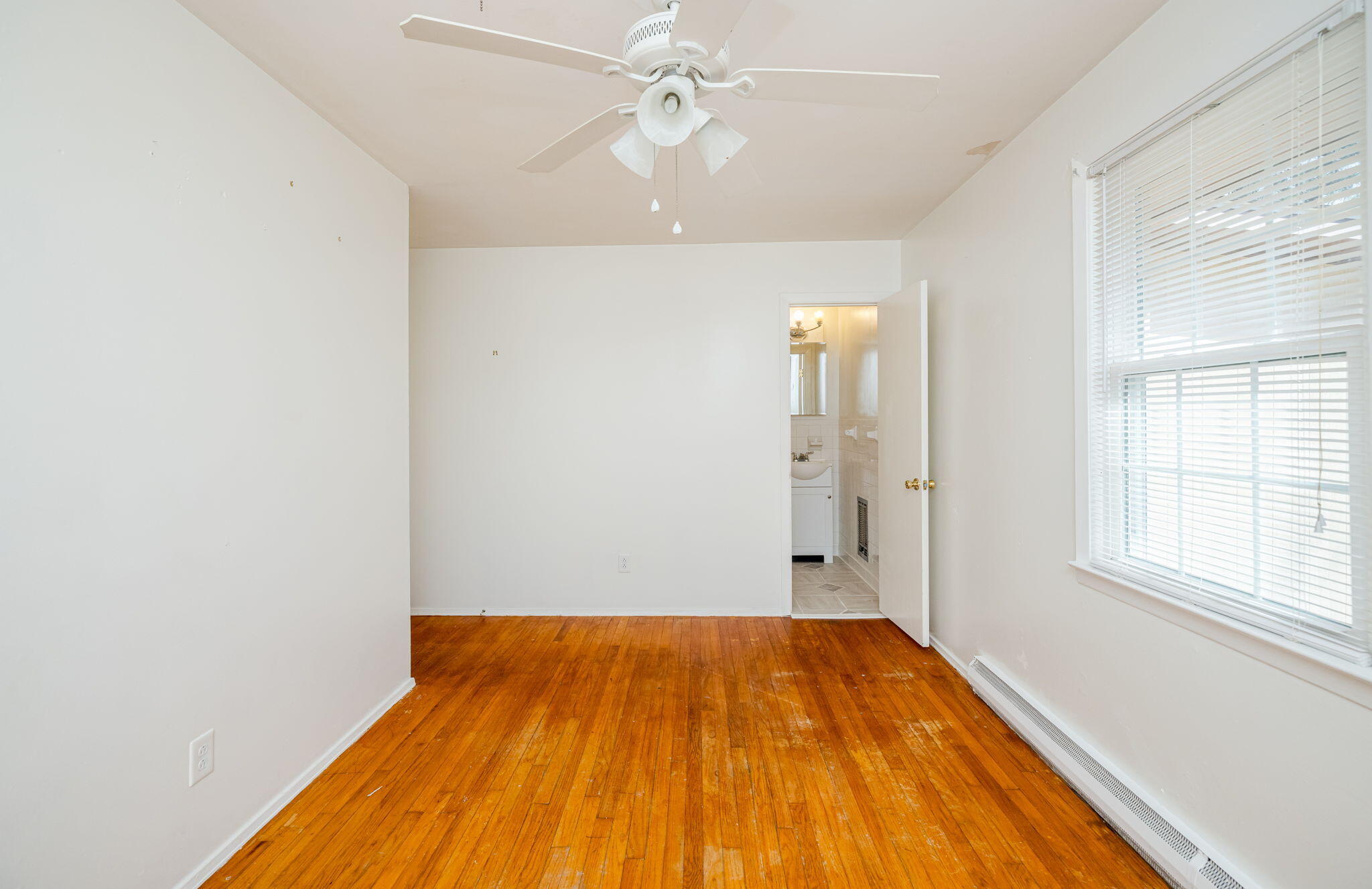 1090 Horseshoe Road Augusta, GA 30906 - Photo 26 of 37 Primary bedroom with door to bathroom