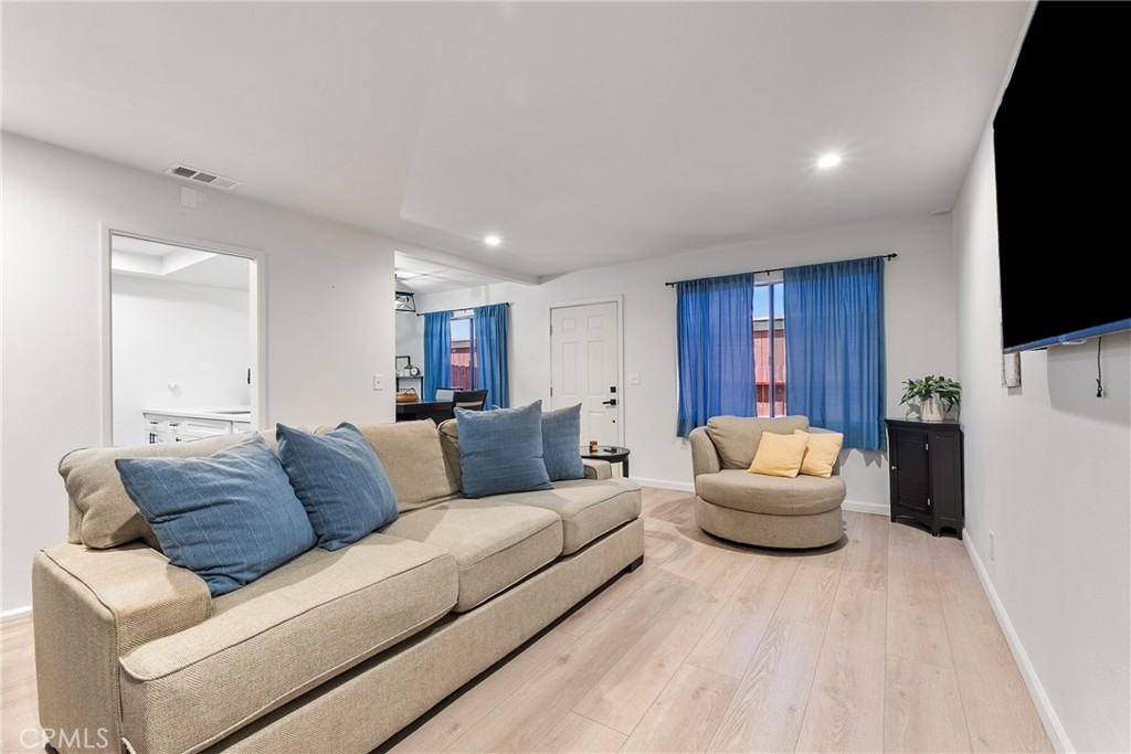 159 South Wilmington Avenue, Unit F Compton, CA 90220 - Photo 4 of 15