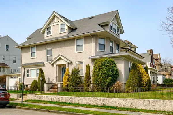 $895,000 | 232 Westchester Avenue, Mount Vernon, NY 10552
