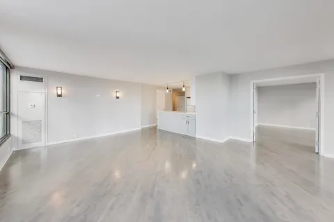 $499,000 | 405 North Wabash Avenue, Unit 4904, Chicago, IL 60611