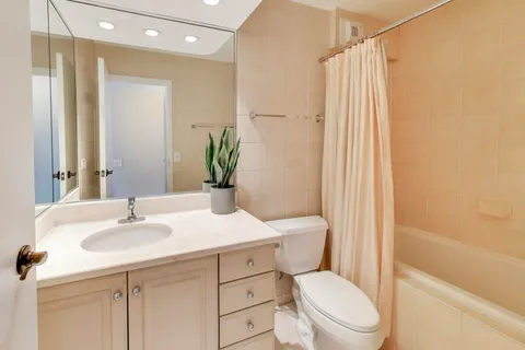 $499,000 | 405 North Wabash Avenue, Unit 4904, Chicago, IL 60611