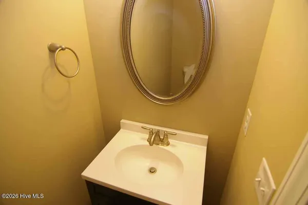 $1,250 | 116 Chandler Drive, Unit B, Greenville, NC 27834