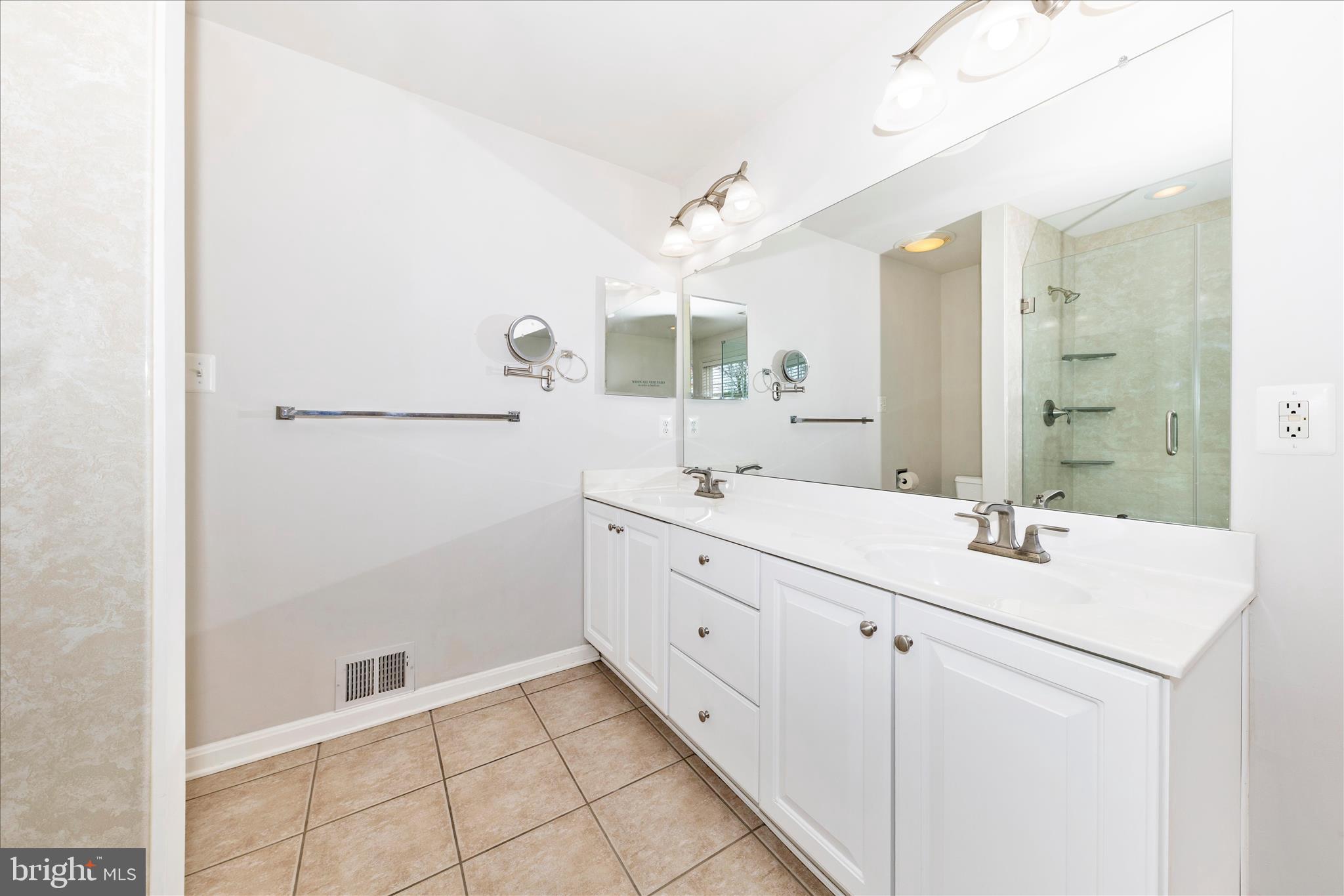 207 Tiger Way Boonsboro, MD 21713 - Photo 27 of 62 Primary Bathroom