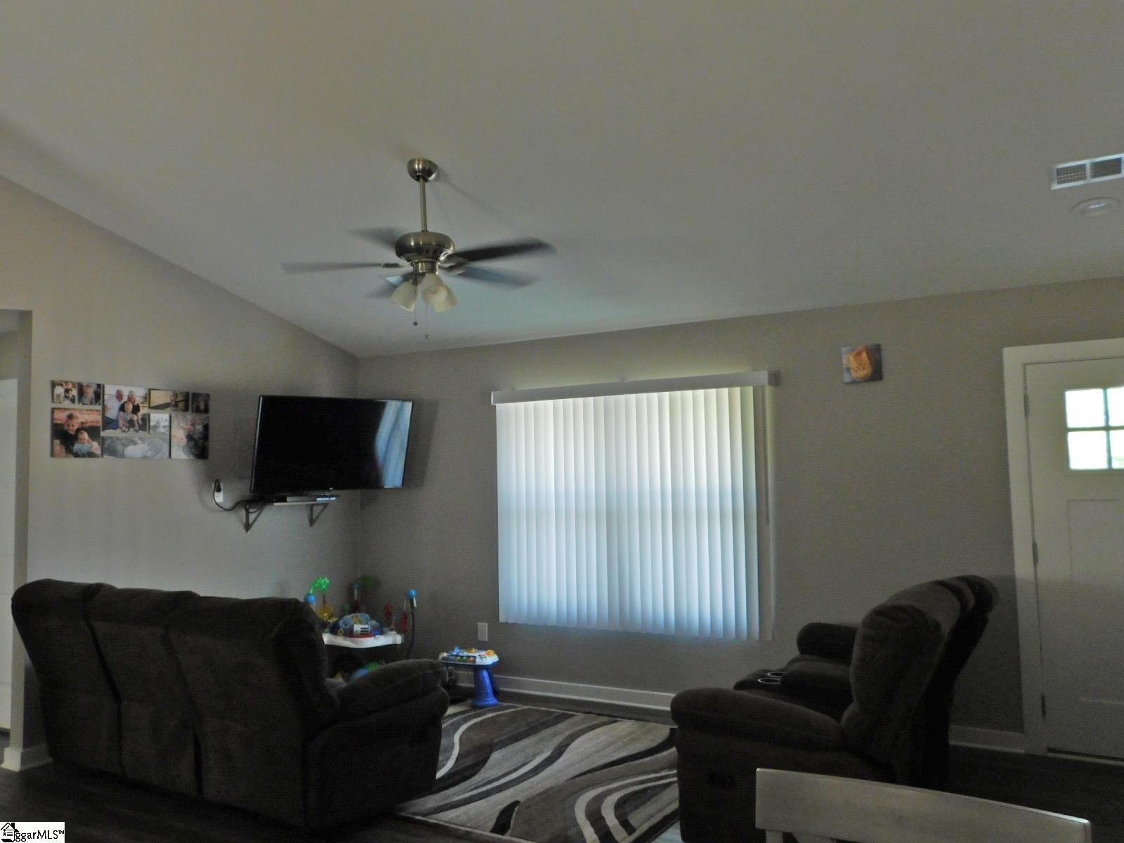 7363 Old Laurens Road Gray Court, SC 29645 - Photo 5 of 19 Gallery Image 5
