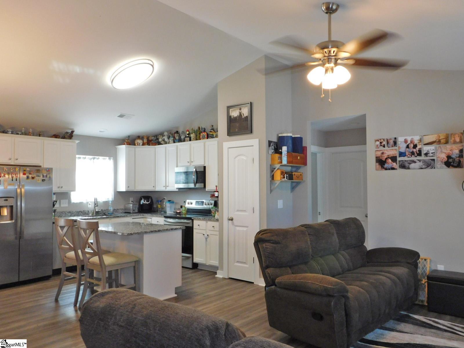 7363 Old Laurens Road Gray Court, SC 29645 - Photo 7 of 19 Gallery Image 7