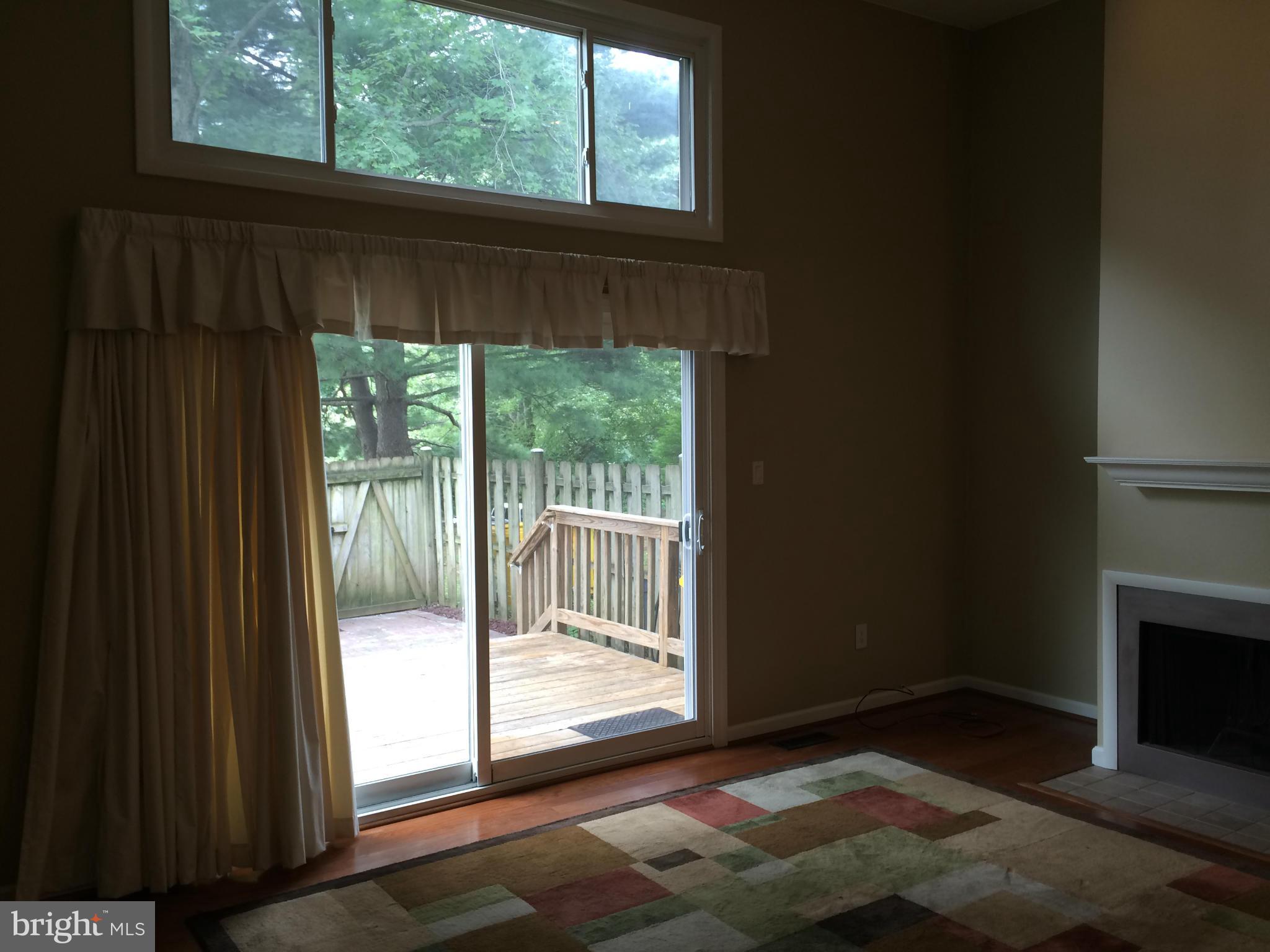 447 Colonial Ridge Lane Arnold, MD 21012 - Photo 10 of 30 Living Room