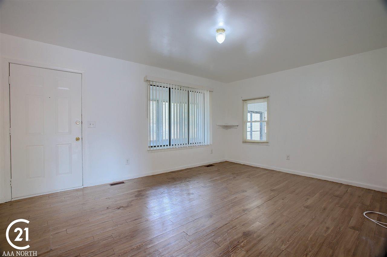 5072 John R Road Troy, MI 48085 - Photo 3 of 30