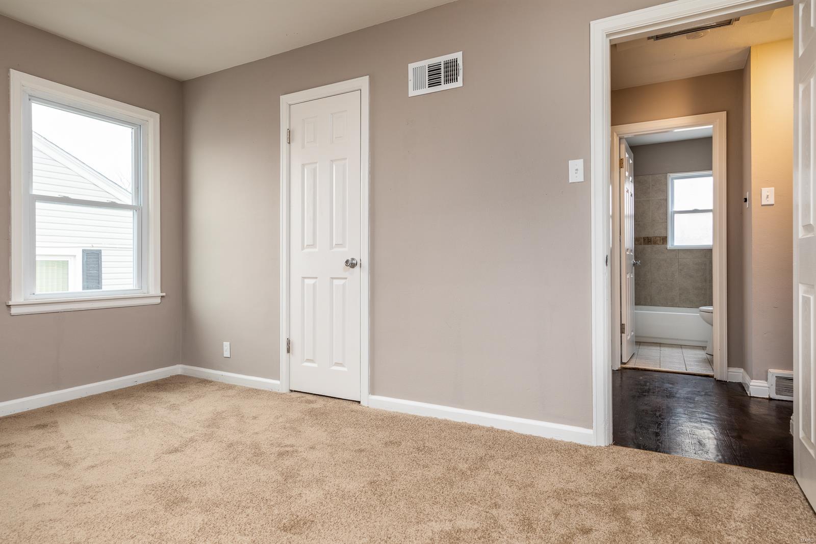 8540 Leith Avenue Berkeley, MO 63134 - Photo 12 of 16