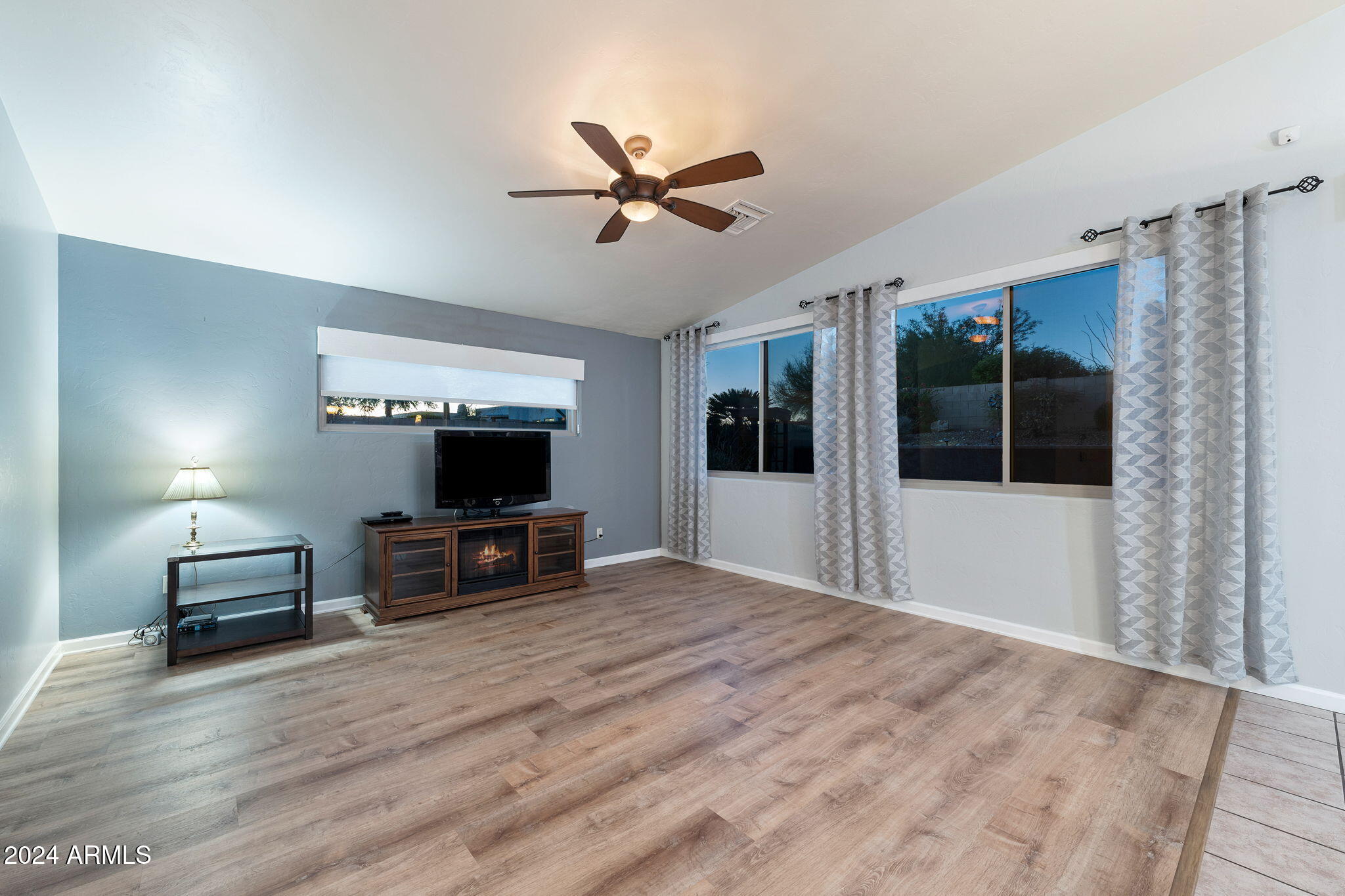 330 West Sugar Loaf Road Tucson, AZ 85737 - Photo 3 of 18 007__330 W Sugar Loaf Rd