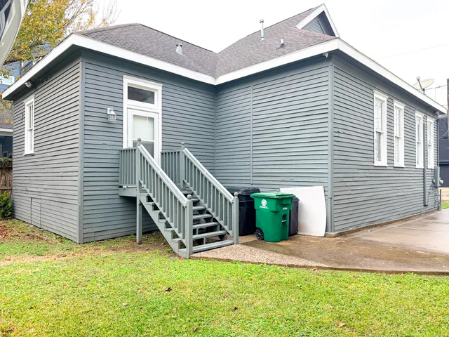 $2,950 | 1613 Summer Street, Houston, TX 77007