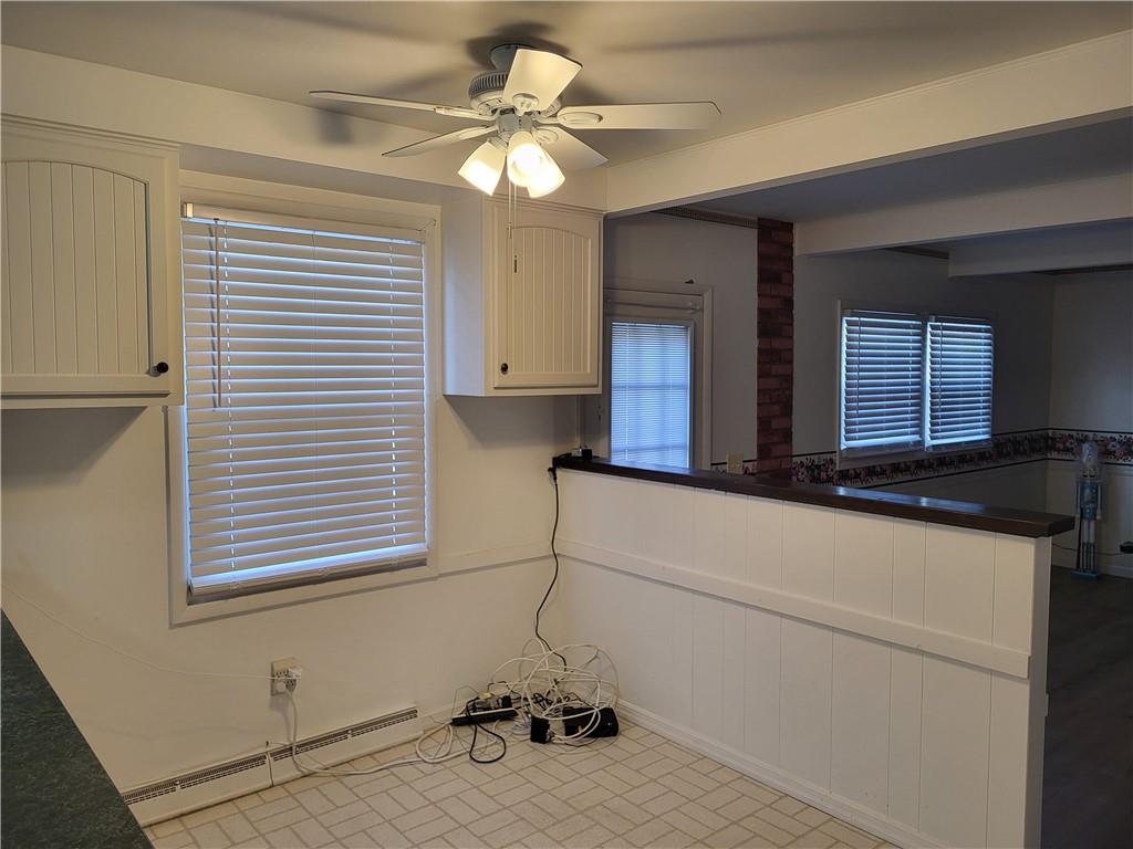 117 Farmington Drive Butler, PA 16001 - Photo 10 of 36 Kitchen Eat-In Area...Looking into the Family Room