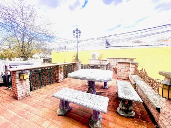 $1,150,000 | 166-65 17th Road | Clearview