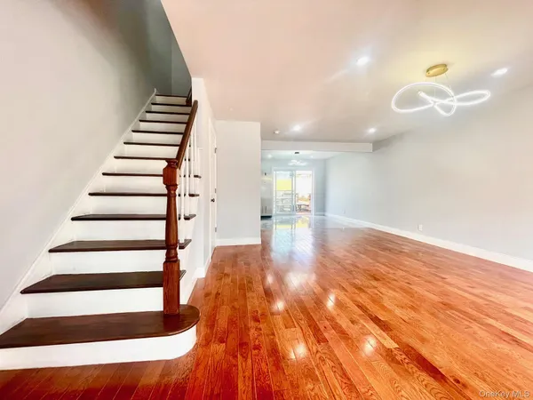 $1,150,000 | 166-65 17th Road | Clearview