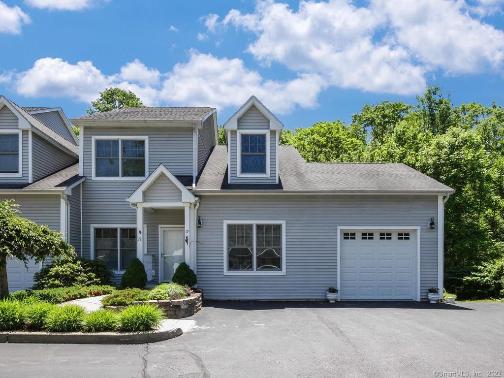 Very Desirable End Unit. First Floor Master Bedroom and Full Bath. Move-In Condition.